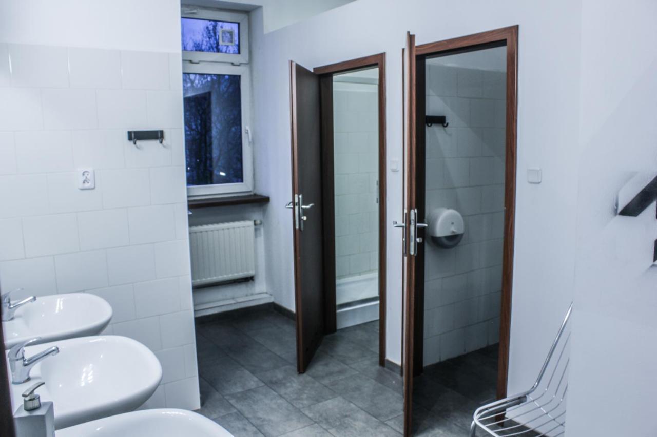 Baba Hostel Kaliszki エクステリア 写真