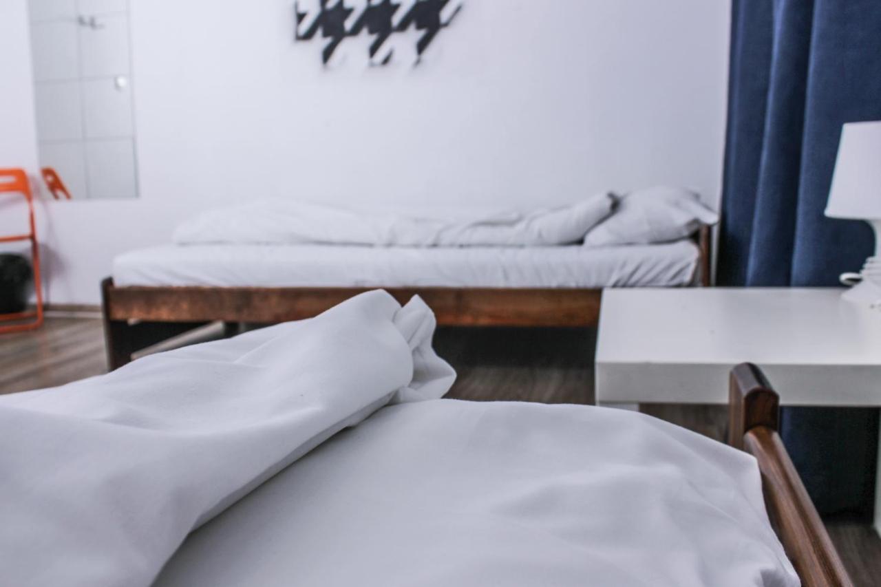 Baba Hostel Kaliszki エクステリア 写真